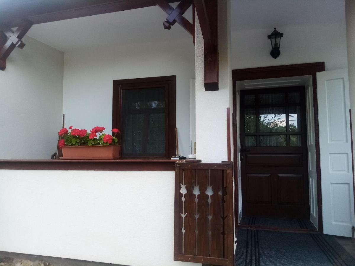Kazsimér Vendégház Erdohorvati Exterior foto